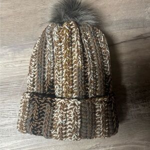 Cozy Brown Knit Pom-Pom Hat
